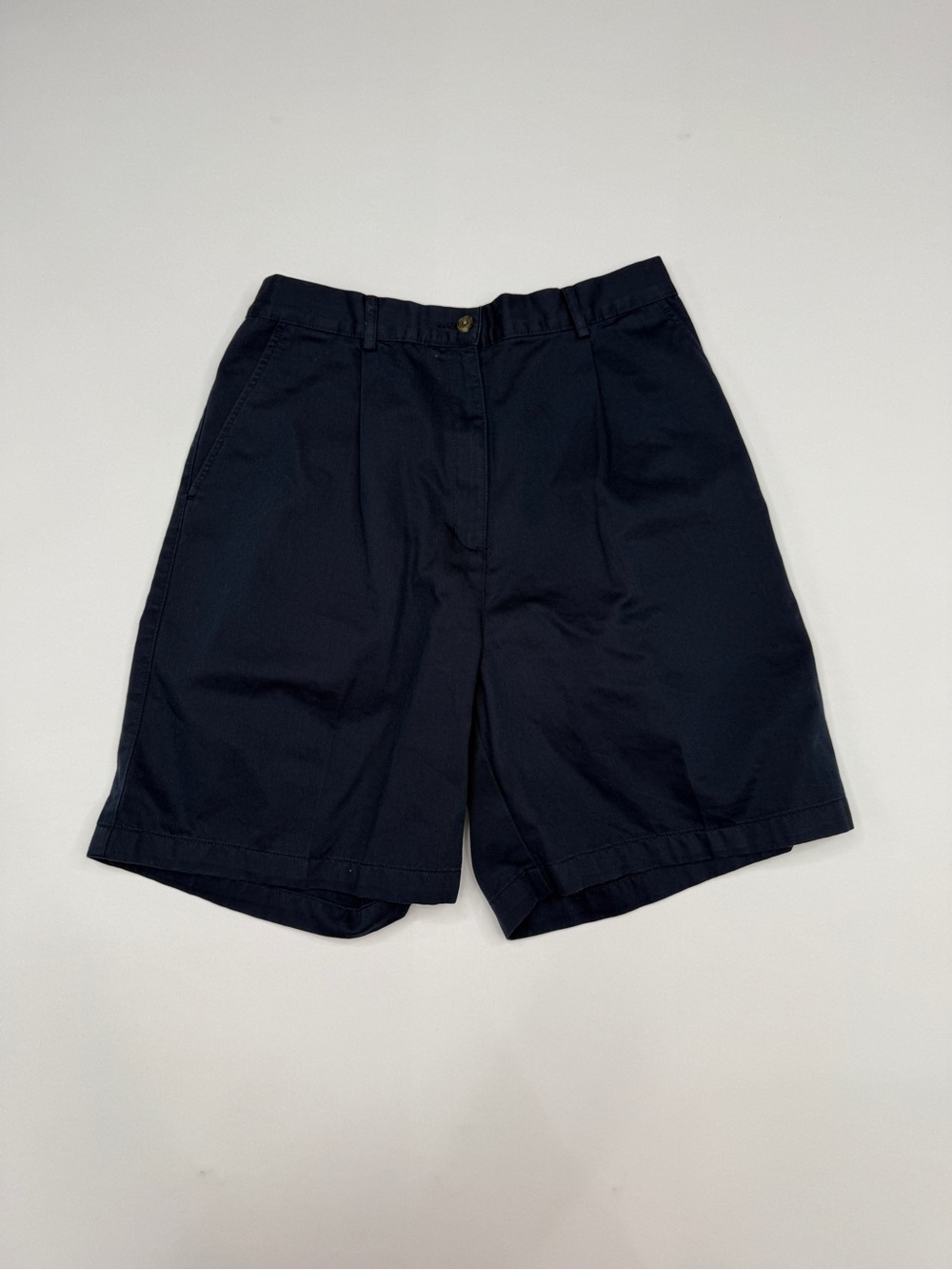 L.L. Bean Vintage Women's Pleated Cotton Chino Shorts Navy Blue Size 12